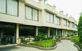 Nest Beacon Resort Daman